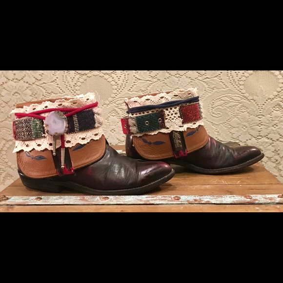 Handcrafted Lucchese Boho Belt Booties size 9 - Picture 4 of 8